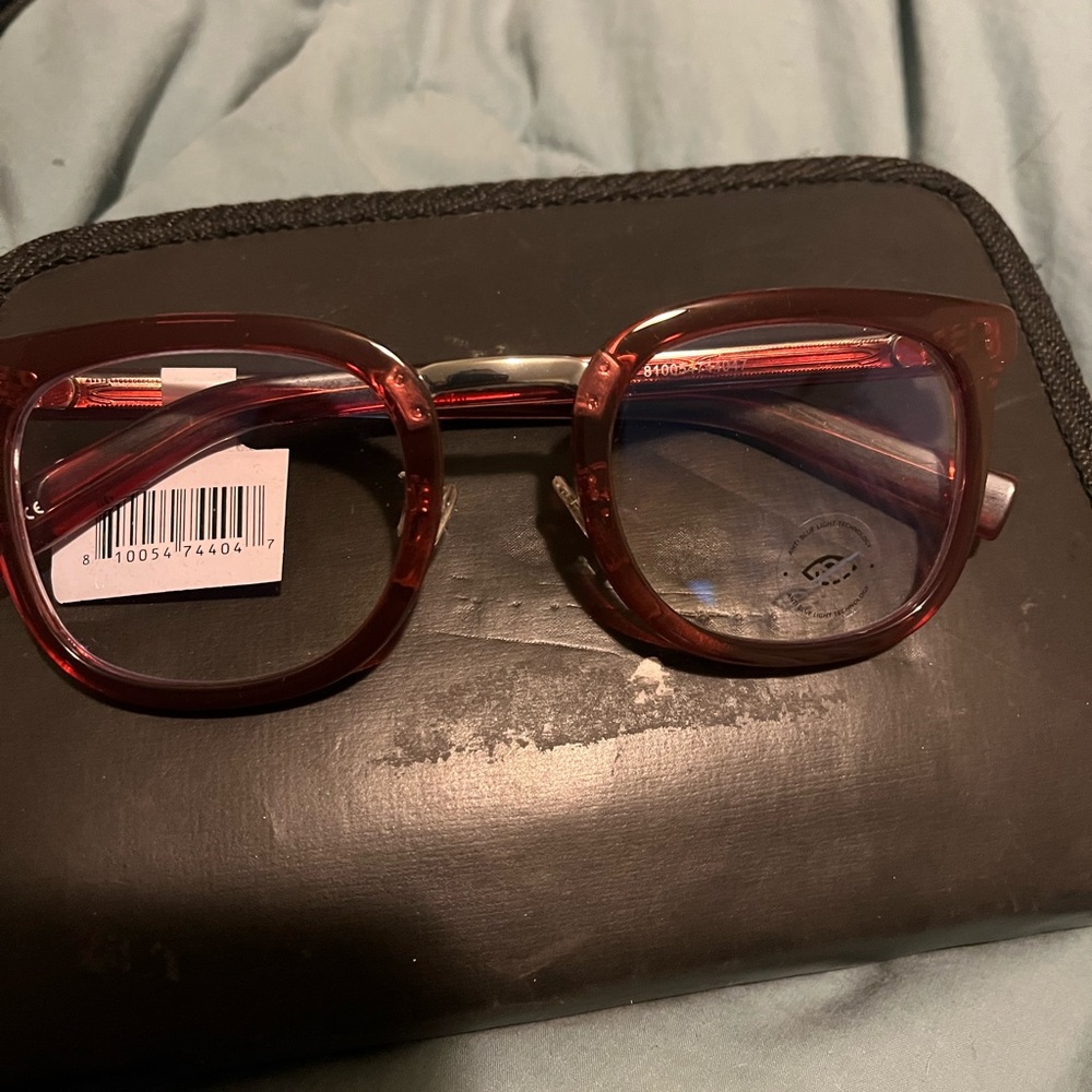 Prive eye glasses